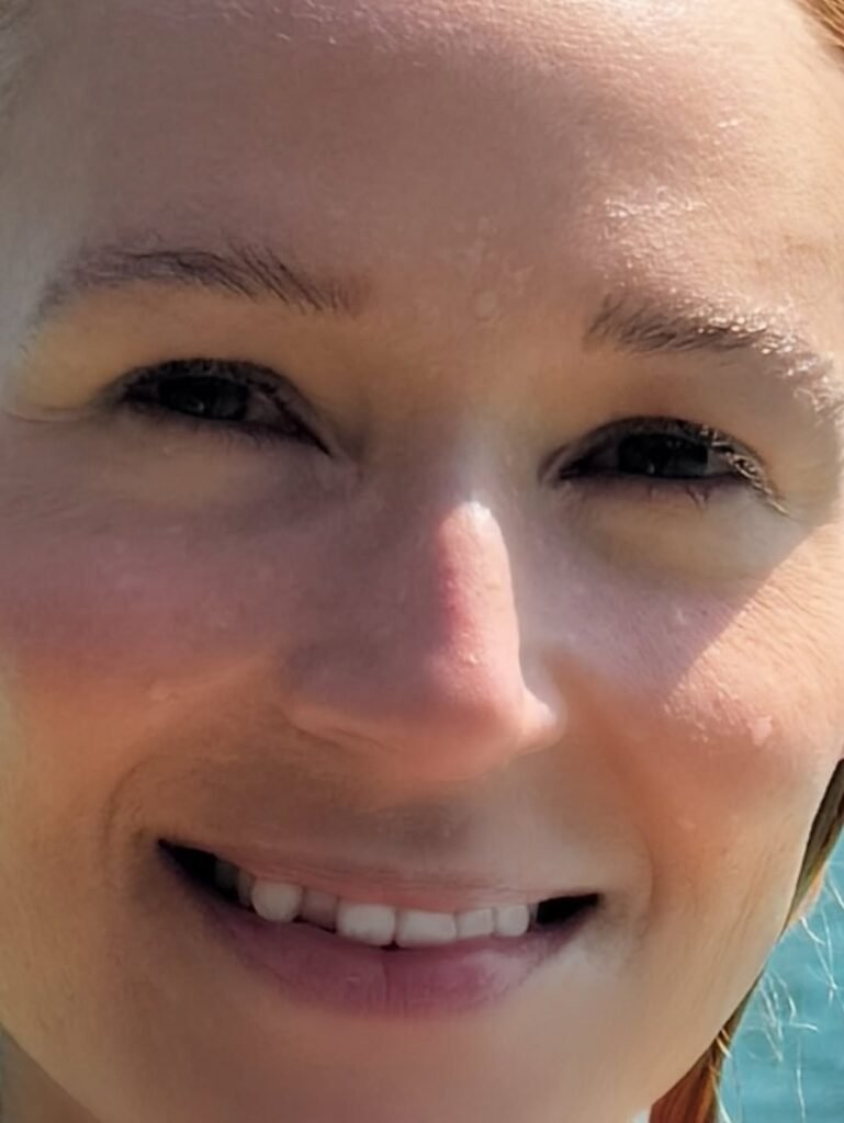 Jewels Snaggletooth Is Living Its Best Life According To Jewel Jewel Bikini Tooth 3