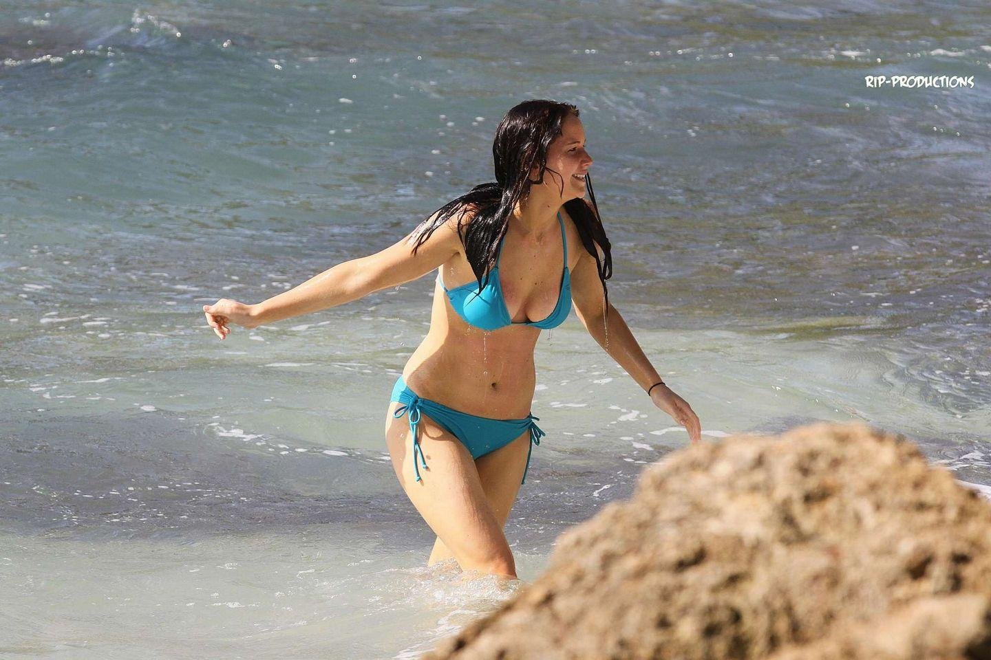 Jennifer Lawrence sizzling in Blue Bikini