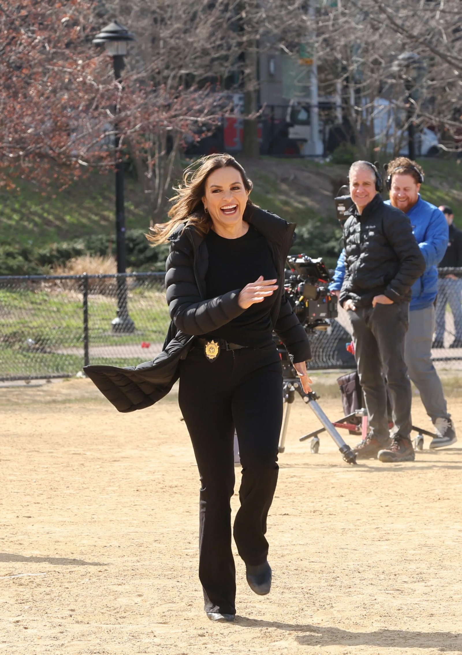 mariska hargitay seen filming scenes 124753898 scaled