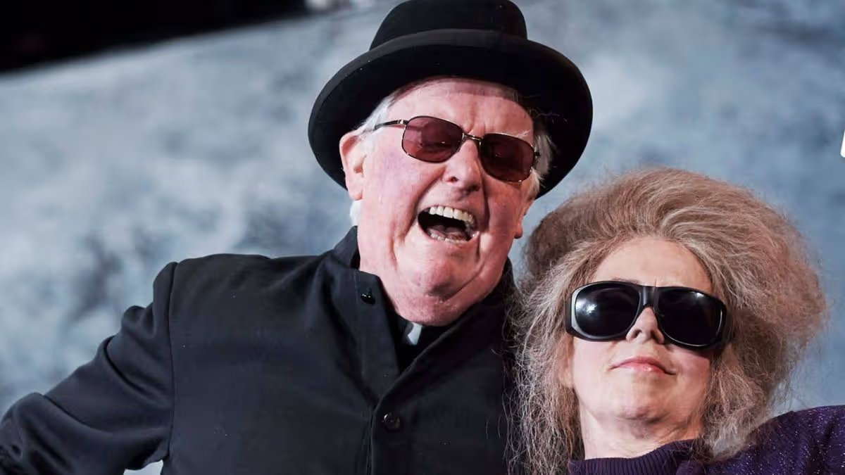 'Wonderful' actor who starred with Michael Caine dies in hospice as tributes paid
